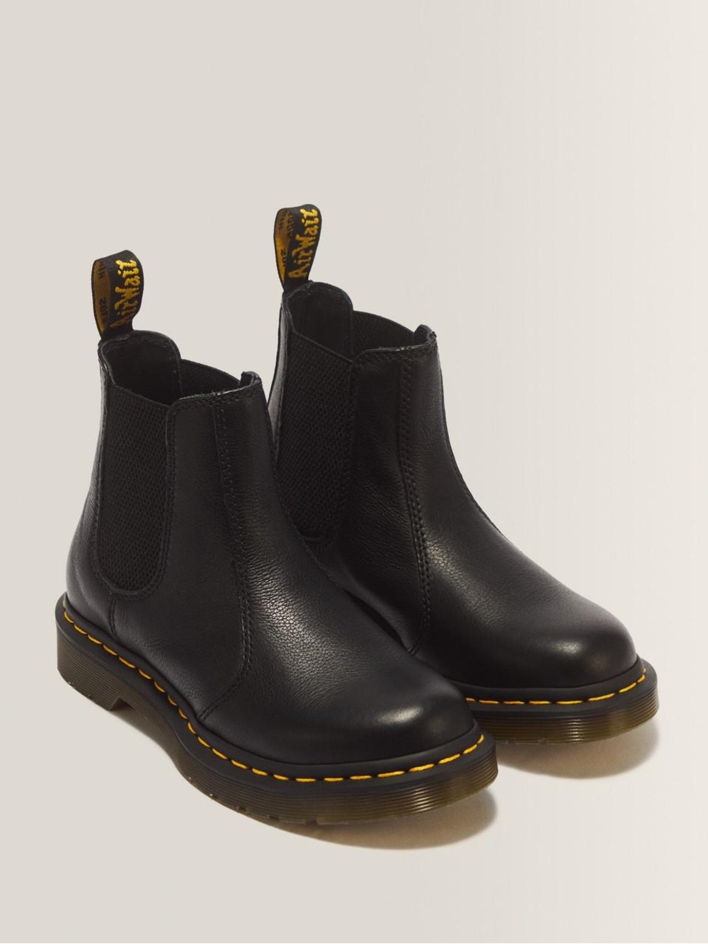 Dr. Martens 2976 VIRGINIA LEATHER Chelsea Boot Size 6 BNWOT
